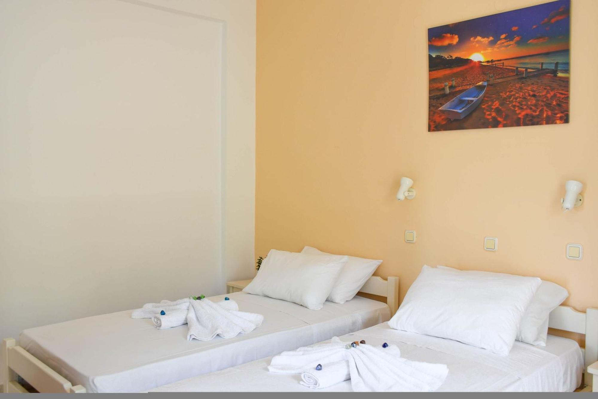 Litinas Apartments With Pool Agia Marina Eksteriør billede