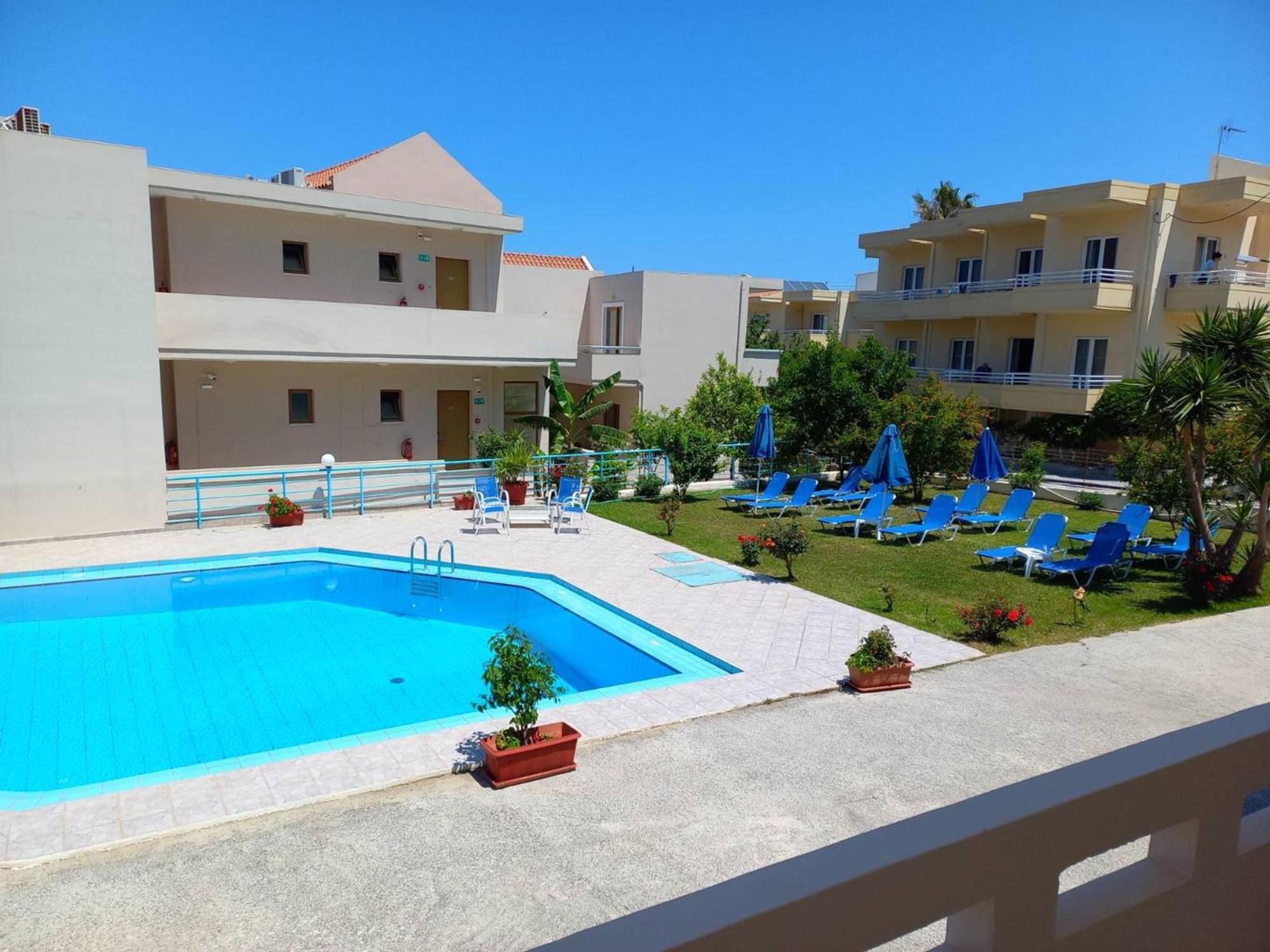 Litinas Apartments With Pool Agia Marina Eksteriør billede