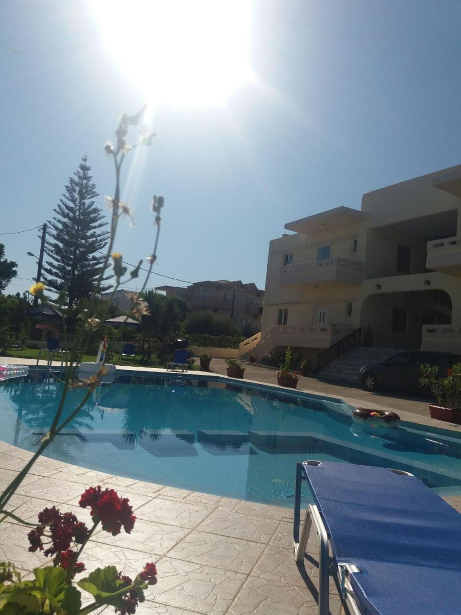 Litinas Apartments With Pool Agia Marina Eksteriør billede