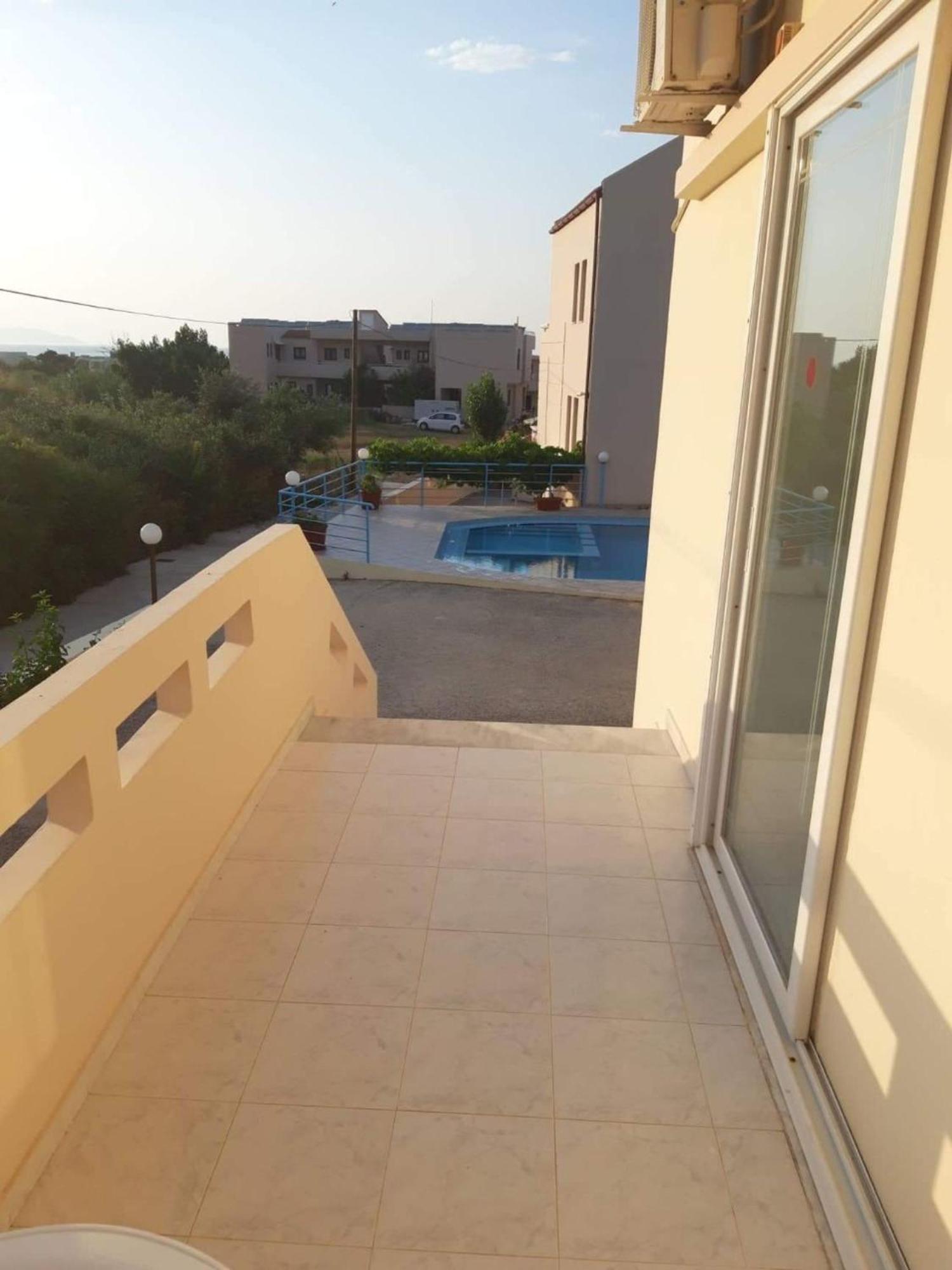 Litinas Apartments With Pool Agia Marina Eksteriør billede