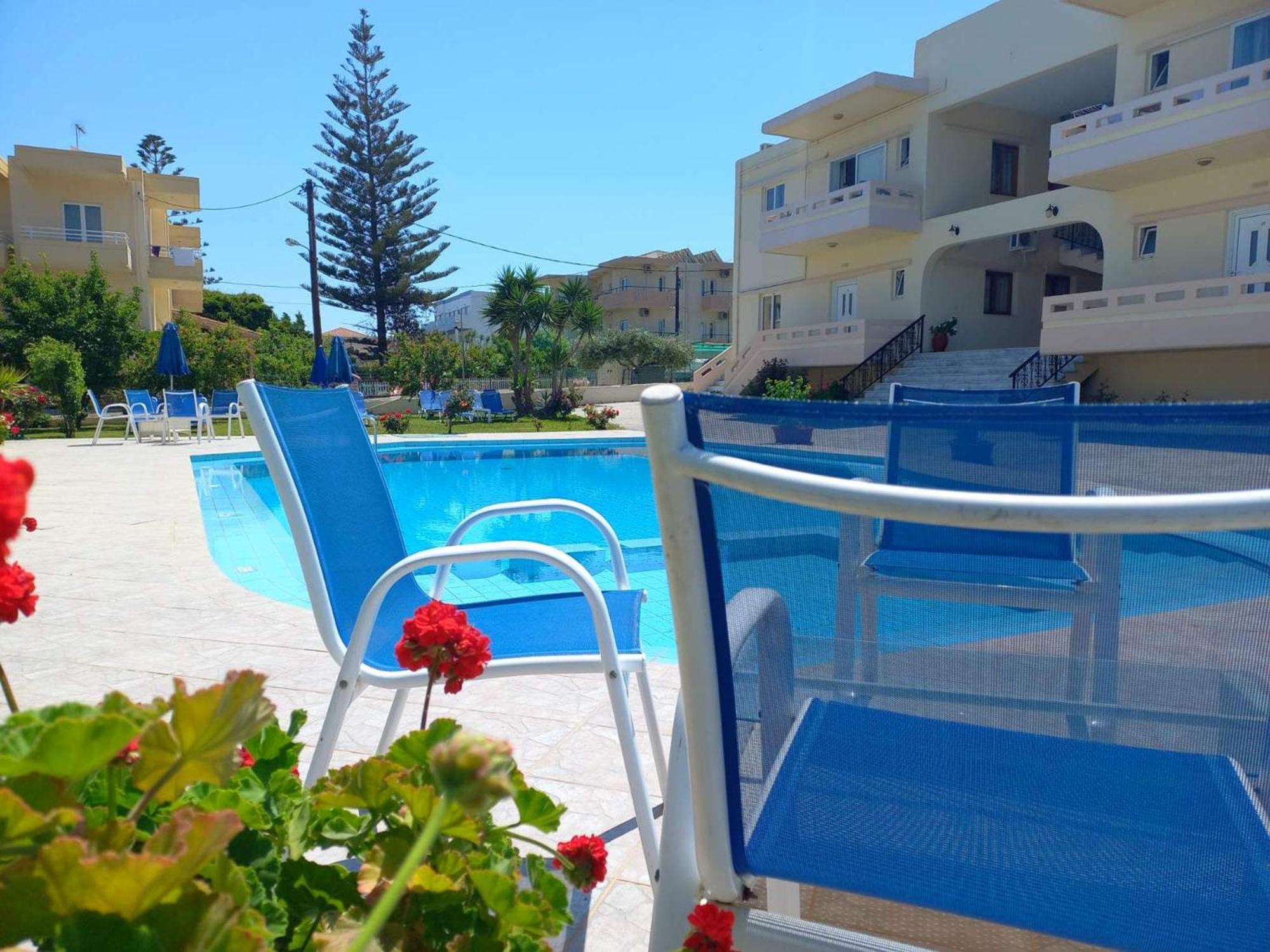 Litinas Apartments With Pool Agia Marina Eksteriør billede