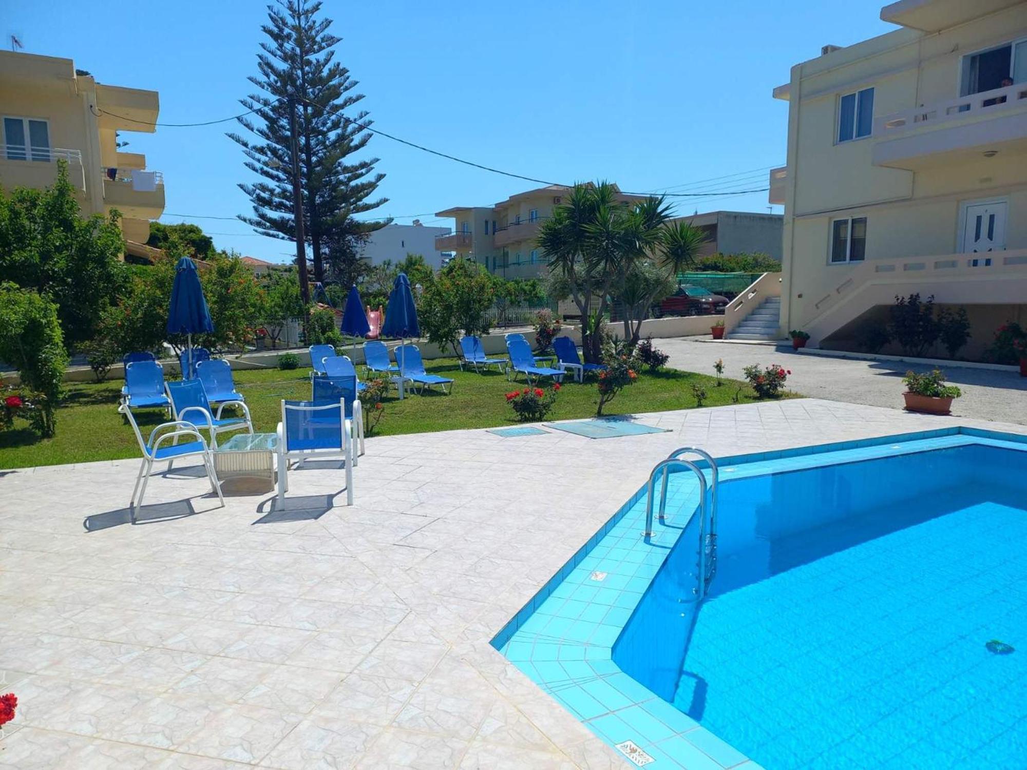 Litinas Apartments With Pool Agia Marina Eksteriør billede