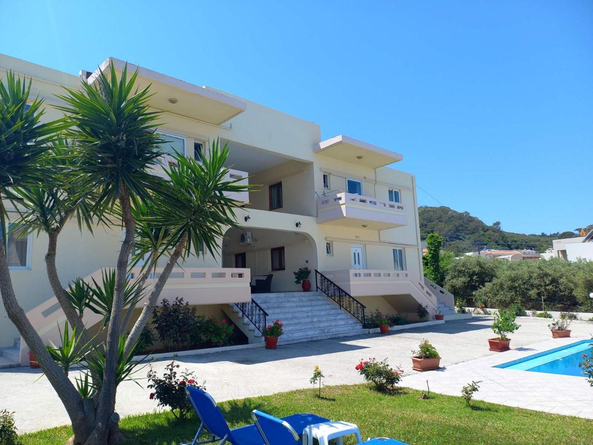 Litinas Apartments With Pool Agia Marina Eksteriør billede